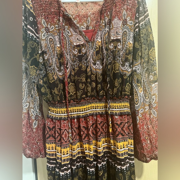 Fig and Flower Paisley Floral Boho Dress - Picture 5 of 10